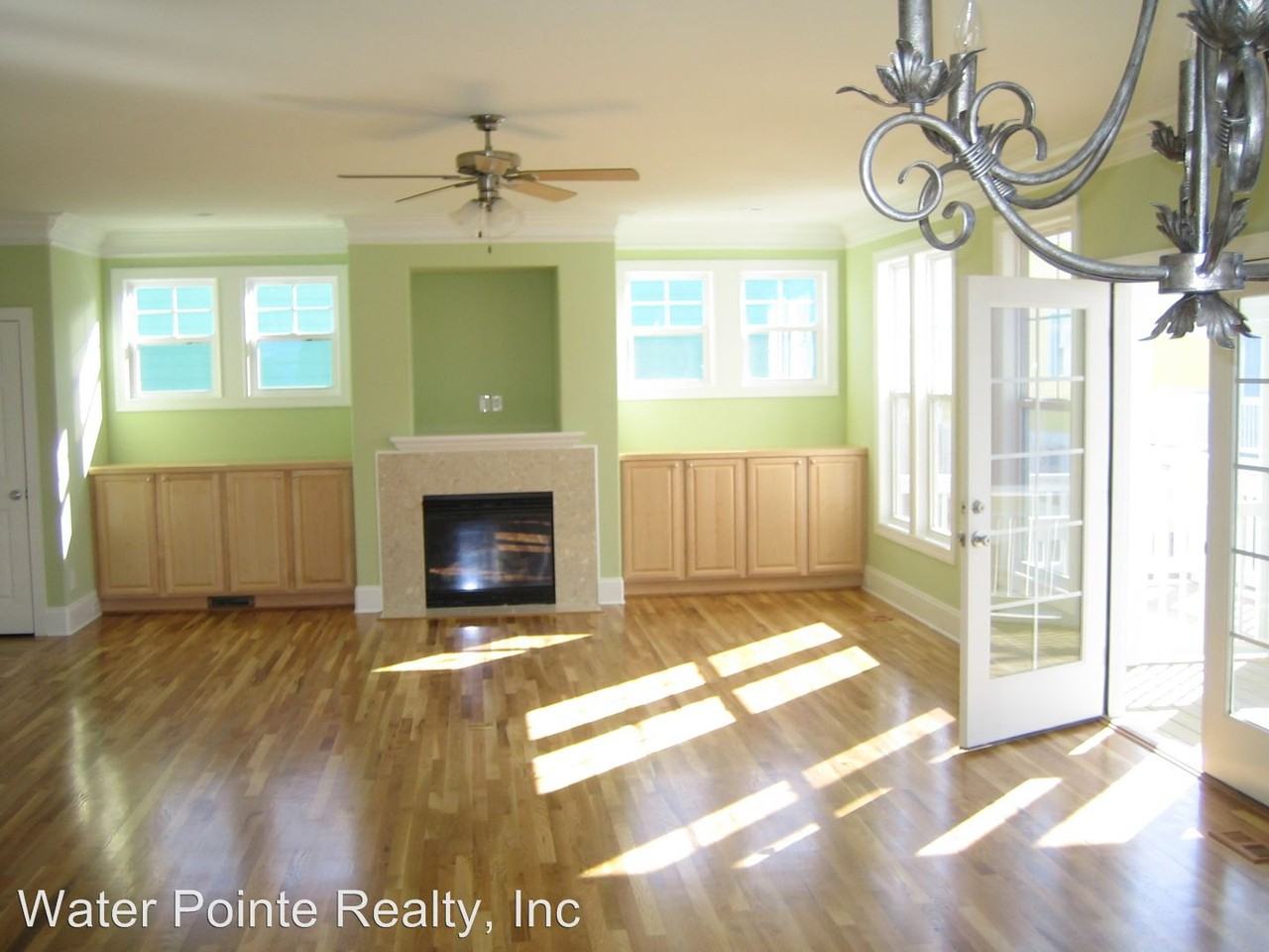 1714 Sea Ray Ln - Photo 2 of 5