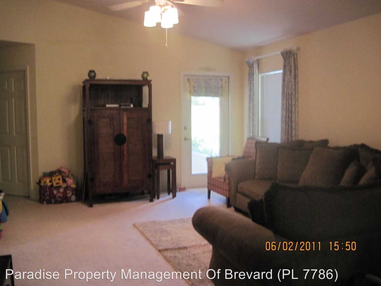 1283 Goldenrod Cir NE - Photo 3 of 4