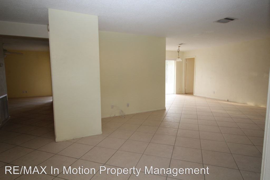 8291 NW 68th Ave - Photo 2 of 21