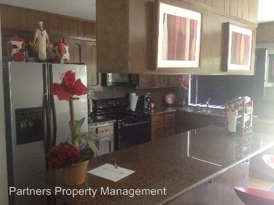 9818 Shady Oaks Dr - Photo 3 of 3