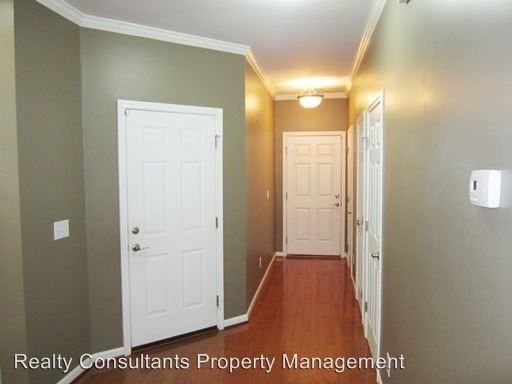 17 St Christopher Square - Photo 2 of 22