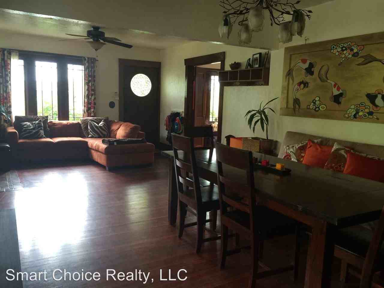 9403 6th Ave SW - Photo 3 of 14