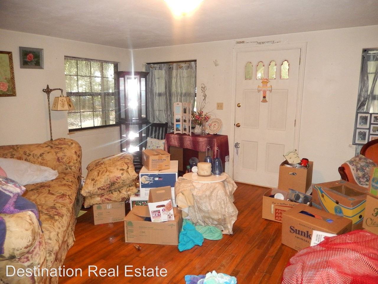 1606 Green St - Photo 3 of 10