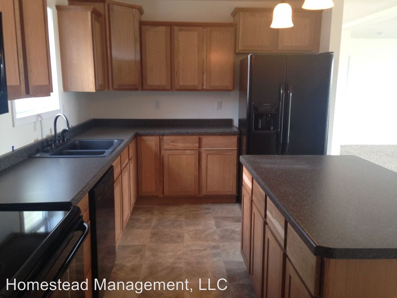 2710 2nd St NE - Photo 3 of 5