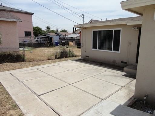 3032 Clay Ave - Photo 3 of 13