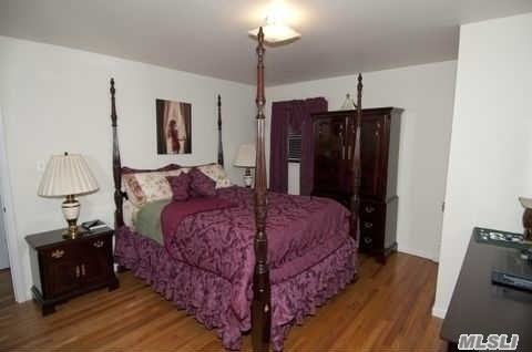 4398 Merrick Rd - Photo 2 of 3