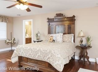 100 Jamestown Dr - Photo 2 of 4