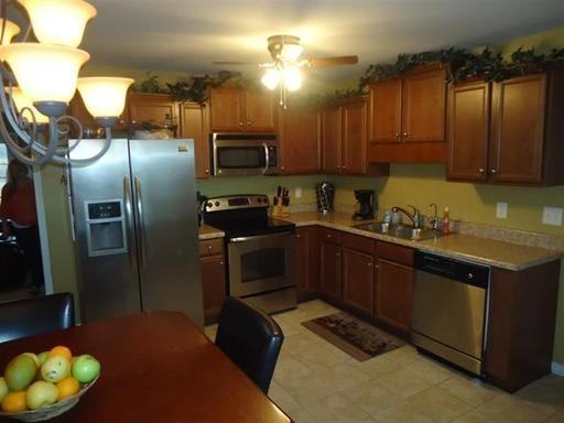 217 Deer Haven Dr - Photo 3 of 9