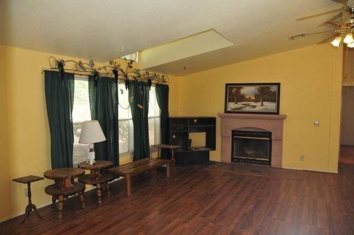 512 Palmas St - Photo 2 of 10