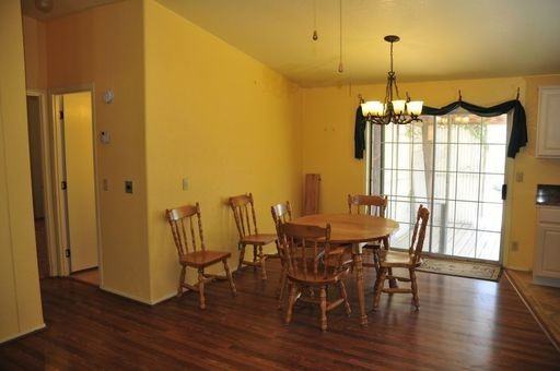 512 Palmas St - Photo 3 of 10