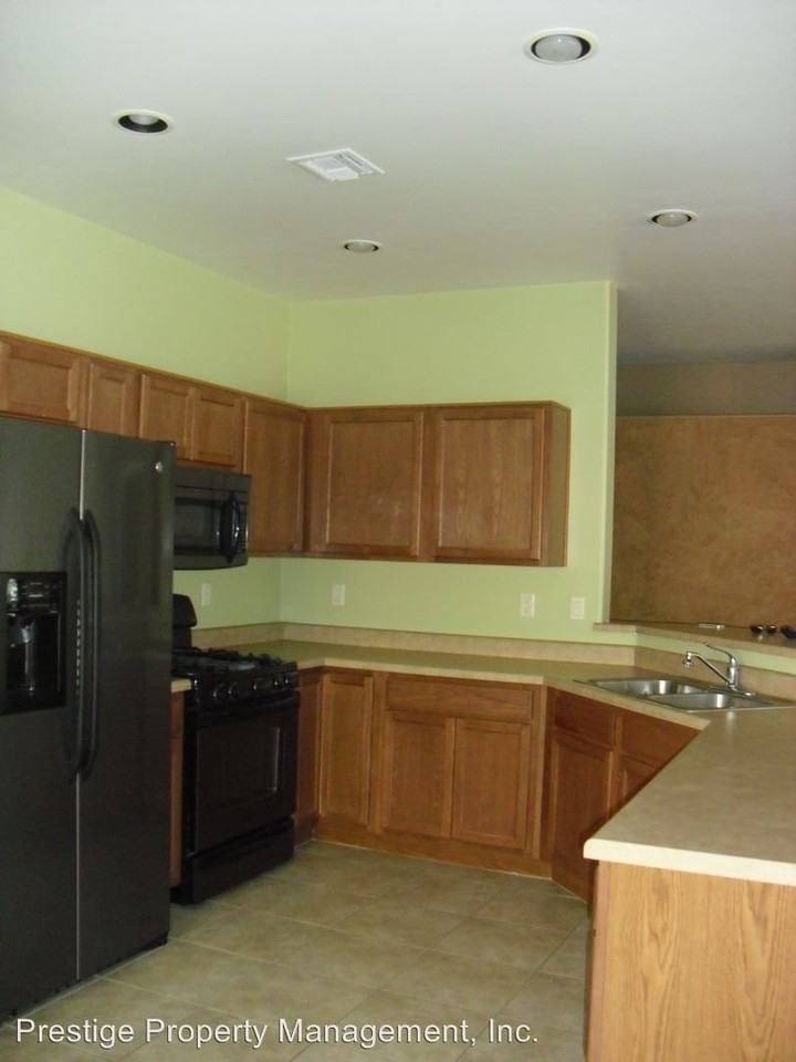 36 E Calle Trona - Photo 2 of 10