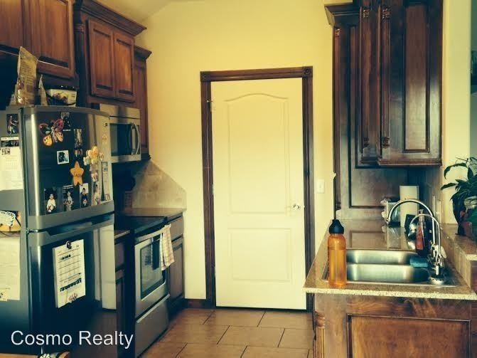 428 Northwest Granite Avenue - Photo 2 of 15
