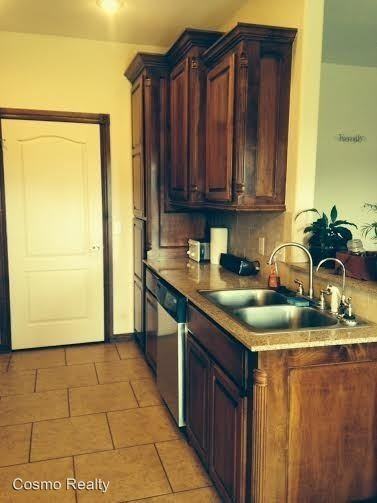 428 Northwest Granite Avenue - Photo 3 of 15