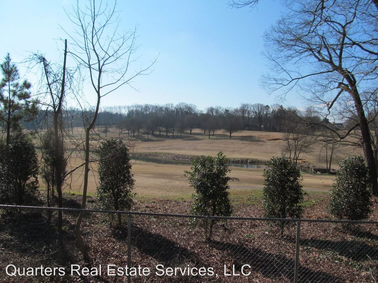 1954 Faculty Dr - Photo 3 of 18