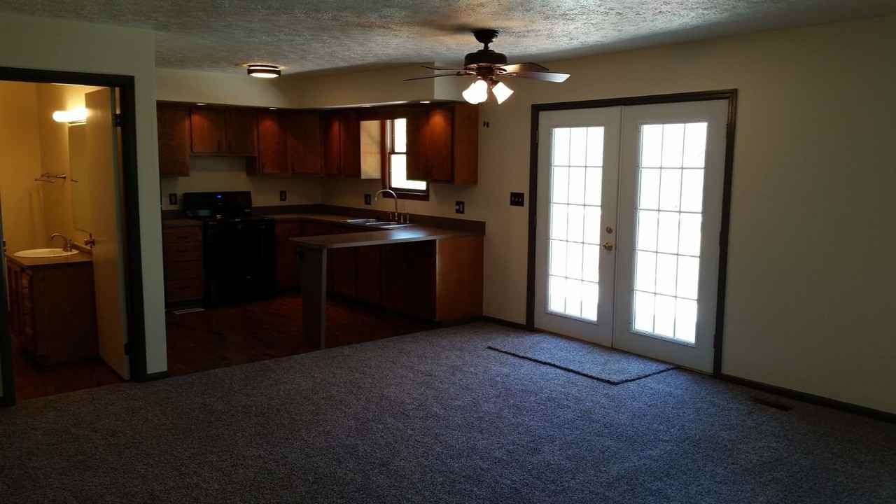 80 W Park Ave #B - Photo 2 of 8