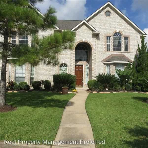 6314 Canyon Park Dr - Photo 2 of 114