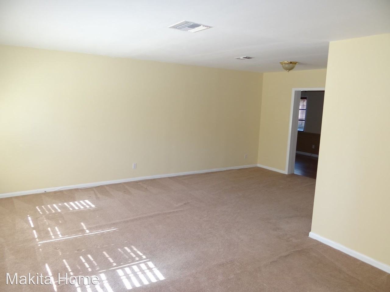 4903 Chariton Ave - Photo 3 of 14