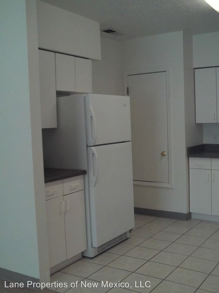 320 Wayne Rd NW - Photo 2 of 3