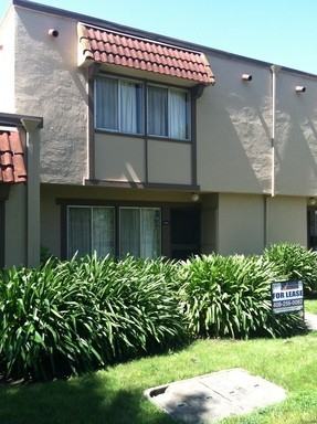 3419 Prince Albert Ct - Photo 2 of 12