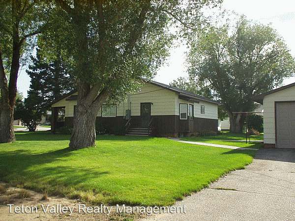 210 E Little Ave - Photo 2 of 38