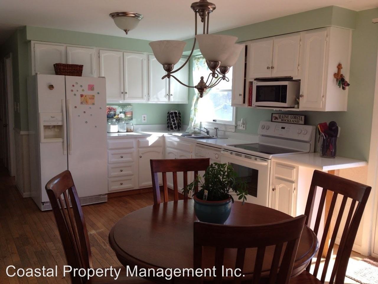 11 Sawyer St - Photo 2 of 11