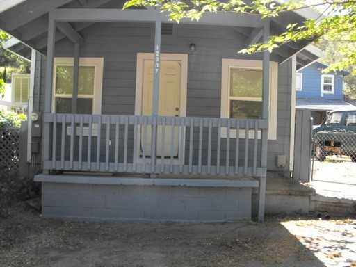 12307 The Plz - Photo 2 of 14