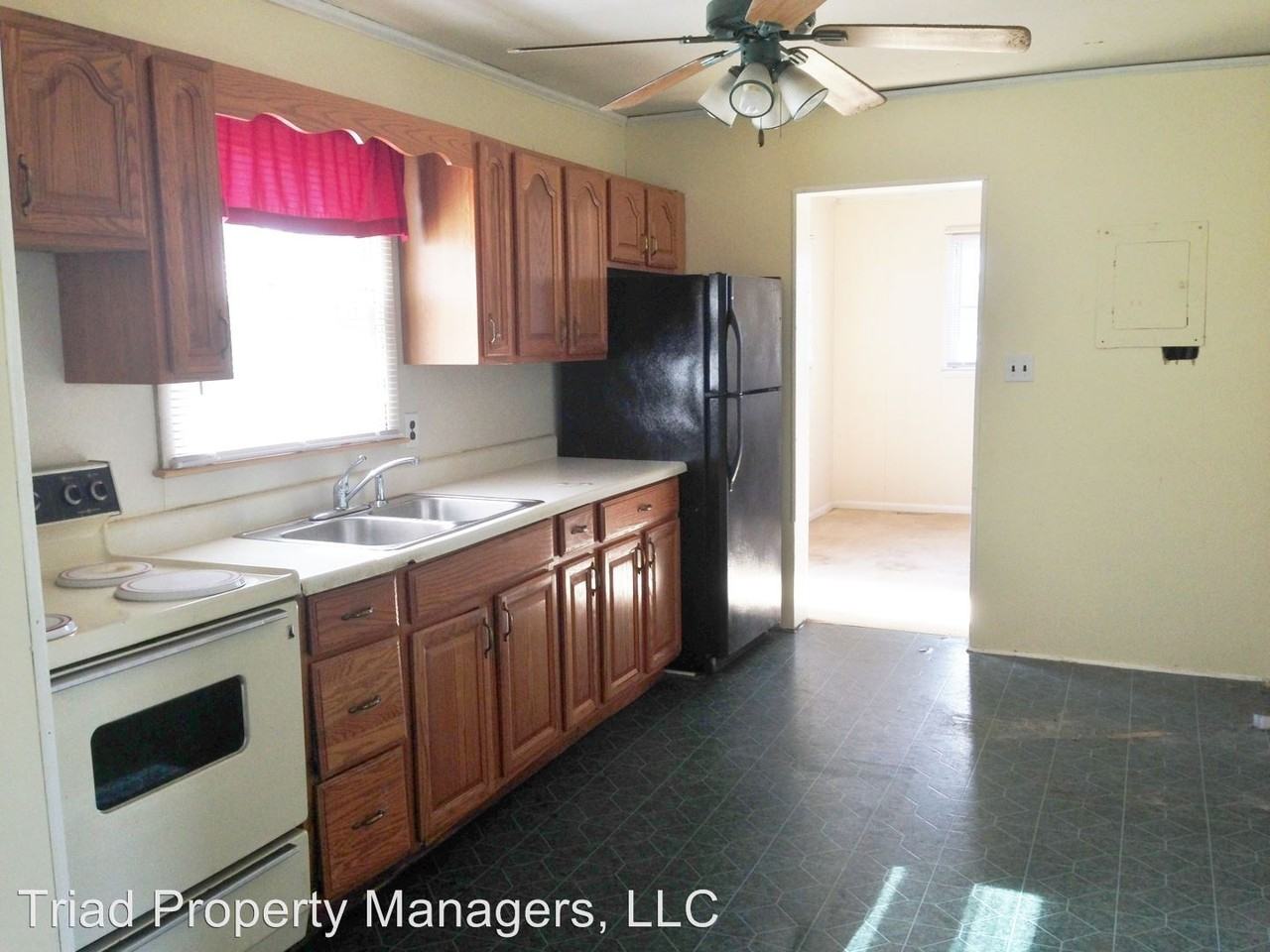 7220 Busick Quarry Rd - Photo 3 of 11