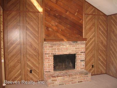 1379 Barker Dr E - Photo 3 of 9