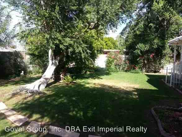 776 Sandalwood Dr - Photo 3 of 10