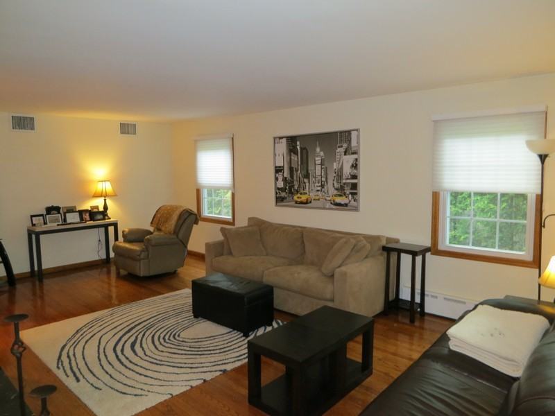 100 Rockywood Rd - Photo 2 of 10