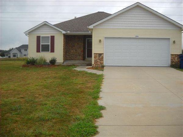 3931 Country Meadows St - Photo 2 of 16