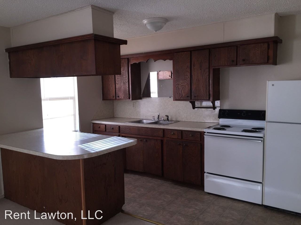 6202 1/2 NW Elm Ave. - Photo 3 of 17