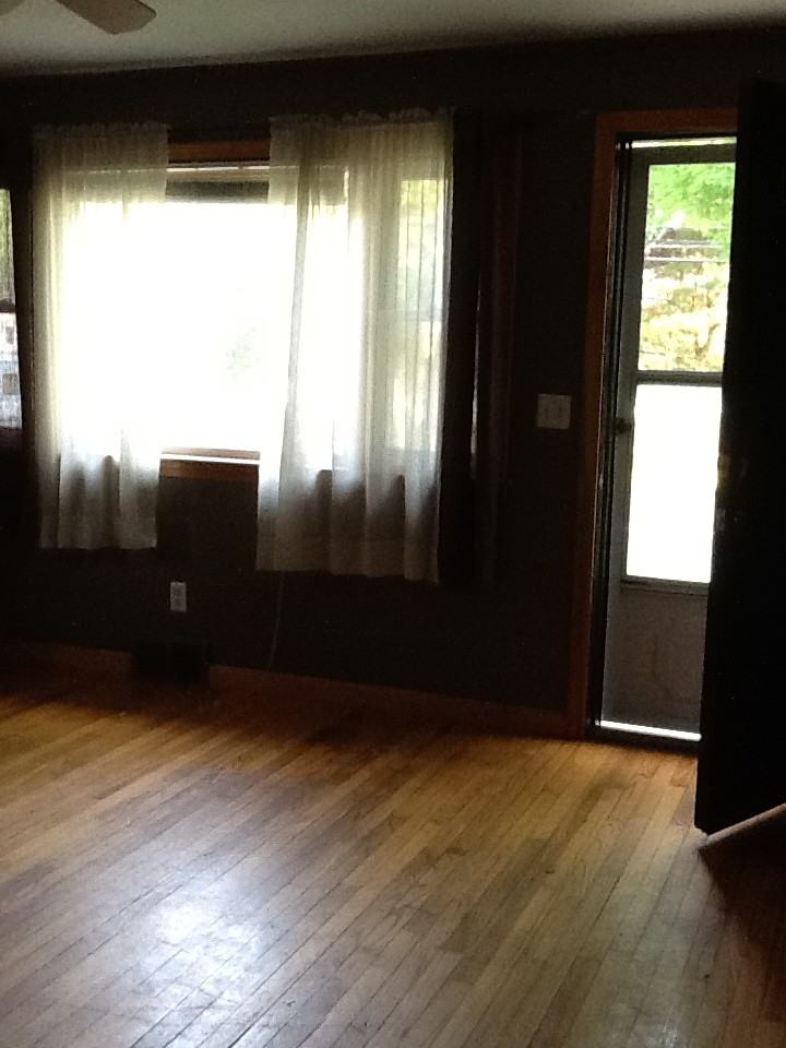 462 Auburn St - Photo 2 of 7