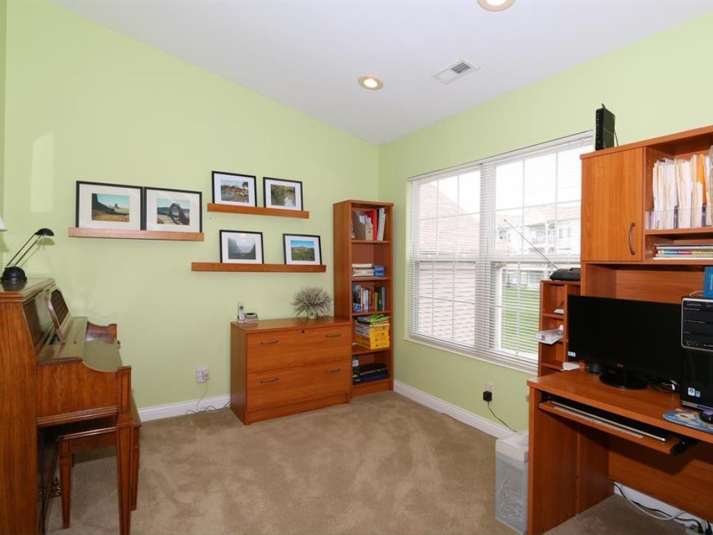 516 Rivers Breeze Dr - Photo 3 of 9