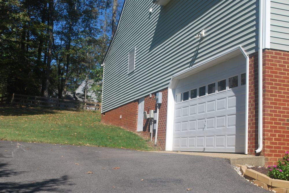 5440 White Oak Cir - Photo 3 of 15
