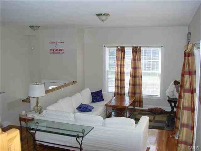 113 Shell St - Photo 2 of 16