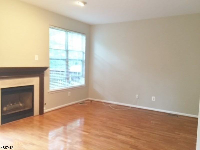 5 Cedar Ct - Photo 3 of 13