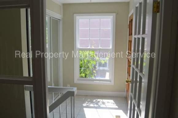 21 Judith Crescent - Photo 3 of 12