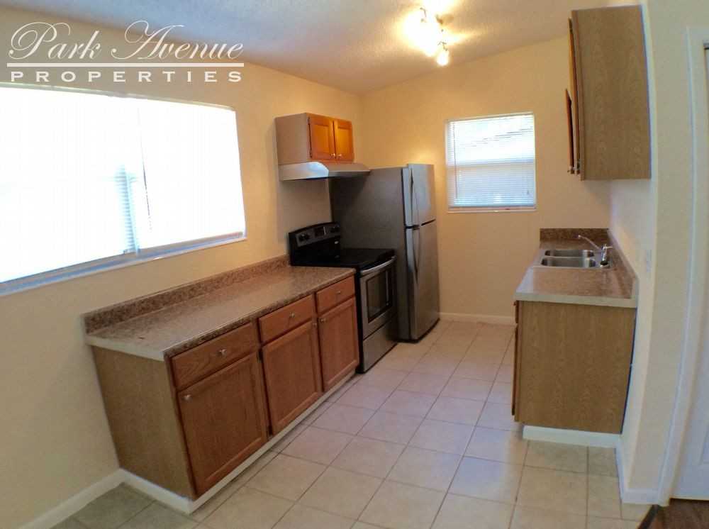 6705 Gaspar Cir E - Photo 3 of 10