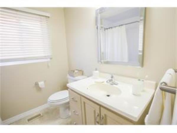 1227 Cobden Road - Photo 2 of 7