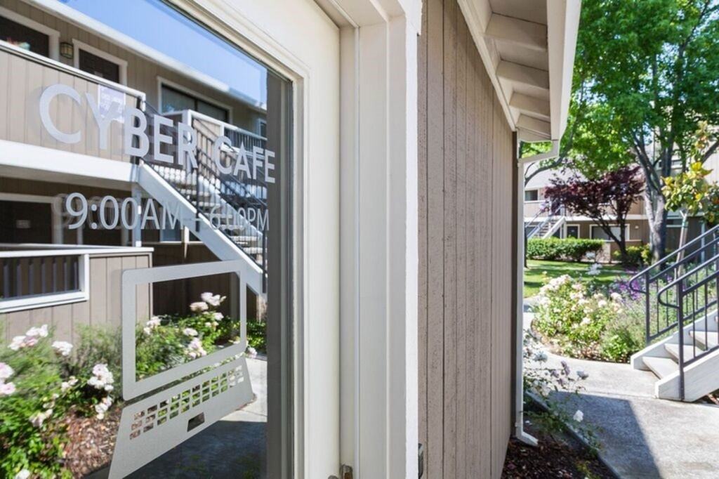 Avenel Apartments - Photo 3 of 21