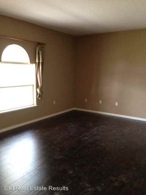 241 Organza Pl - Photo 3 of 7