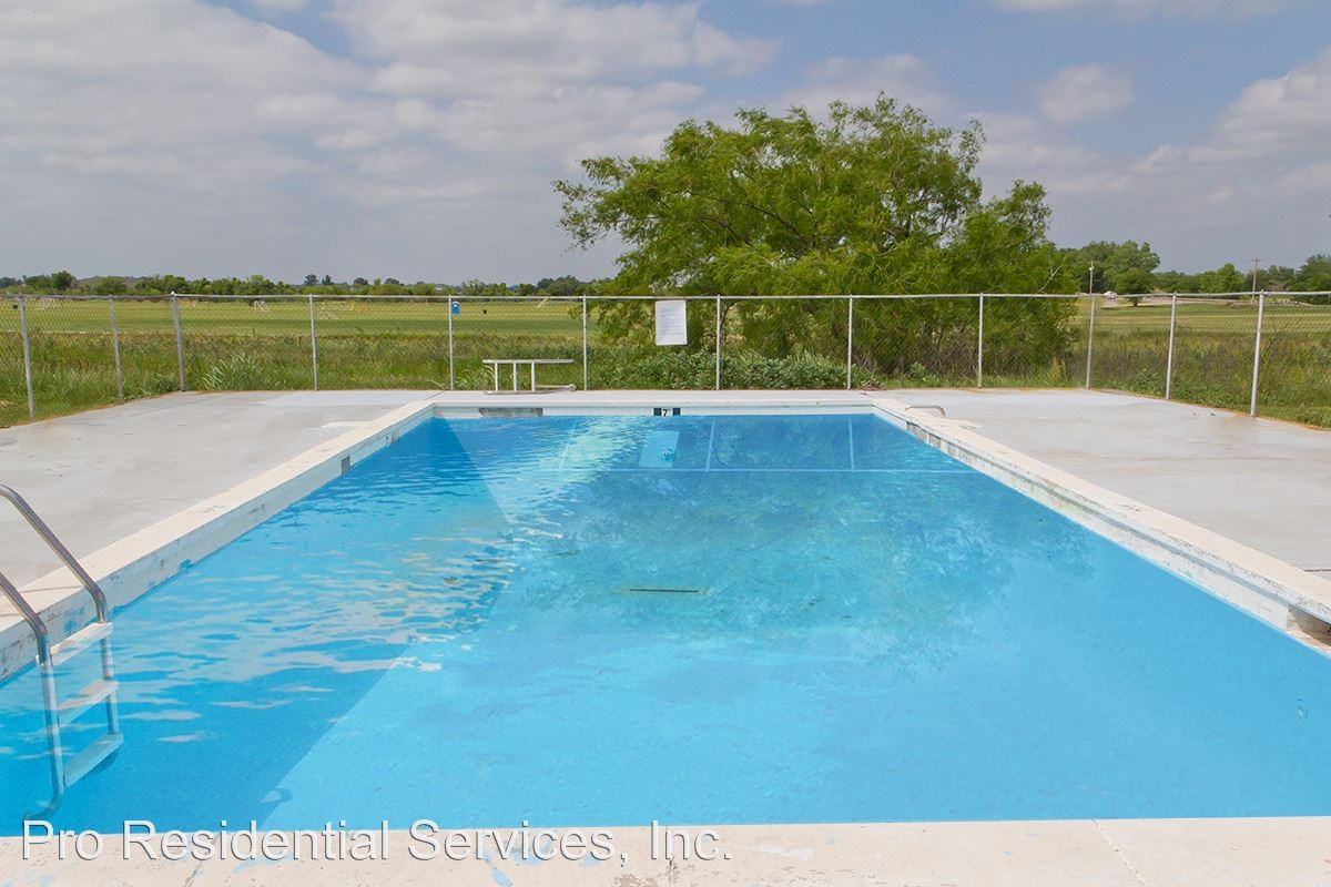 100 Arrowhead Dr. Attn: Leasing Office - Photo 3 of 8