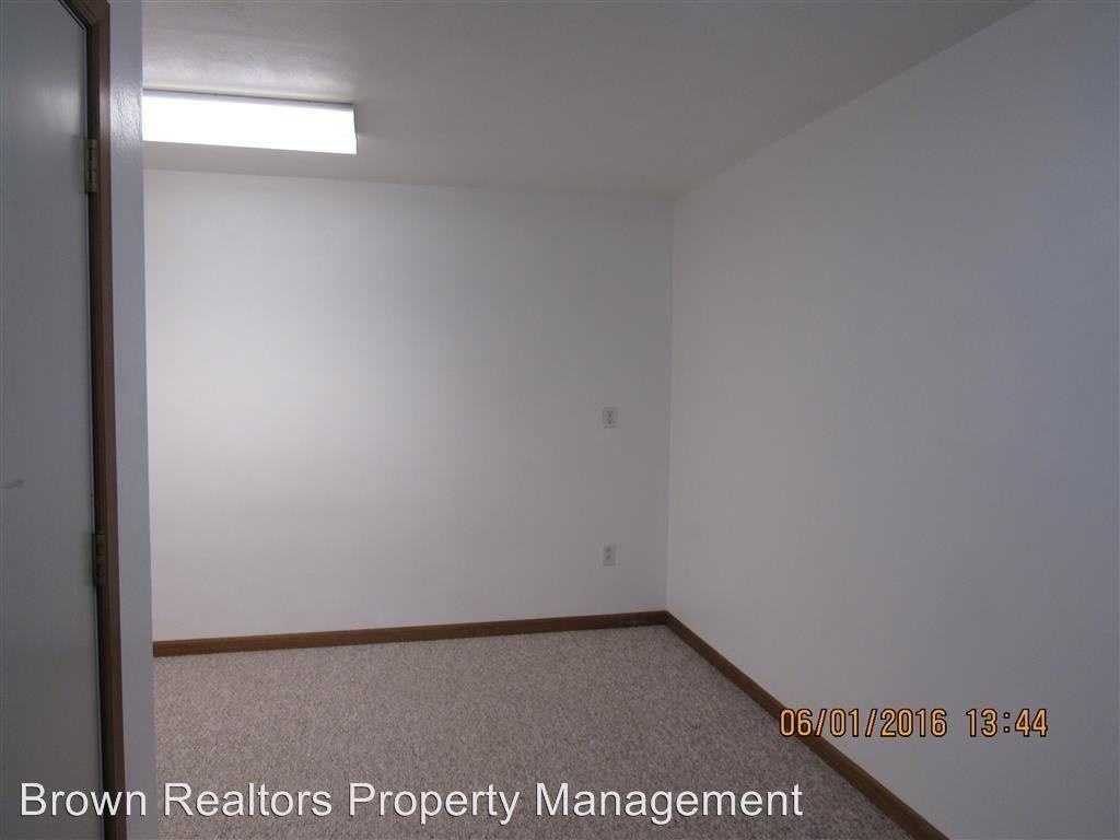 1006 Mace's Grove St - Photo 2 of 11