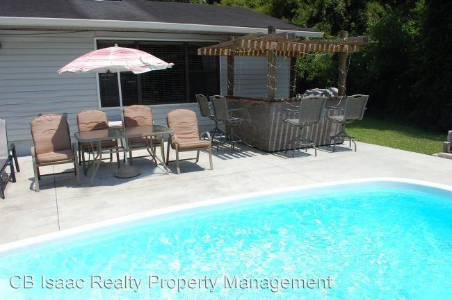 9530 SW 69 Ave - Photo 3 of 21