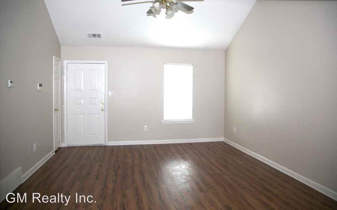 6895 Southknoll Ave - Photo 2 of 4