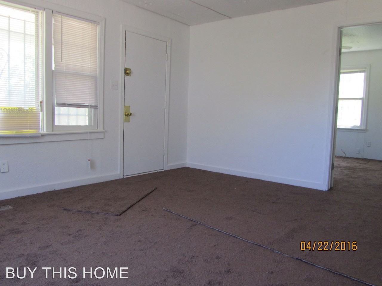 522 SE 21st St - Photo 3 of 11