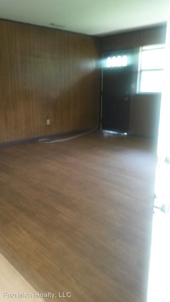 3608 S Lakewood Dr - Photo 3 of 17