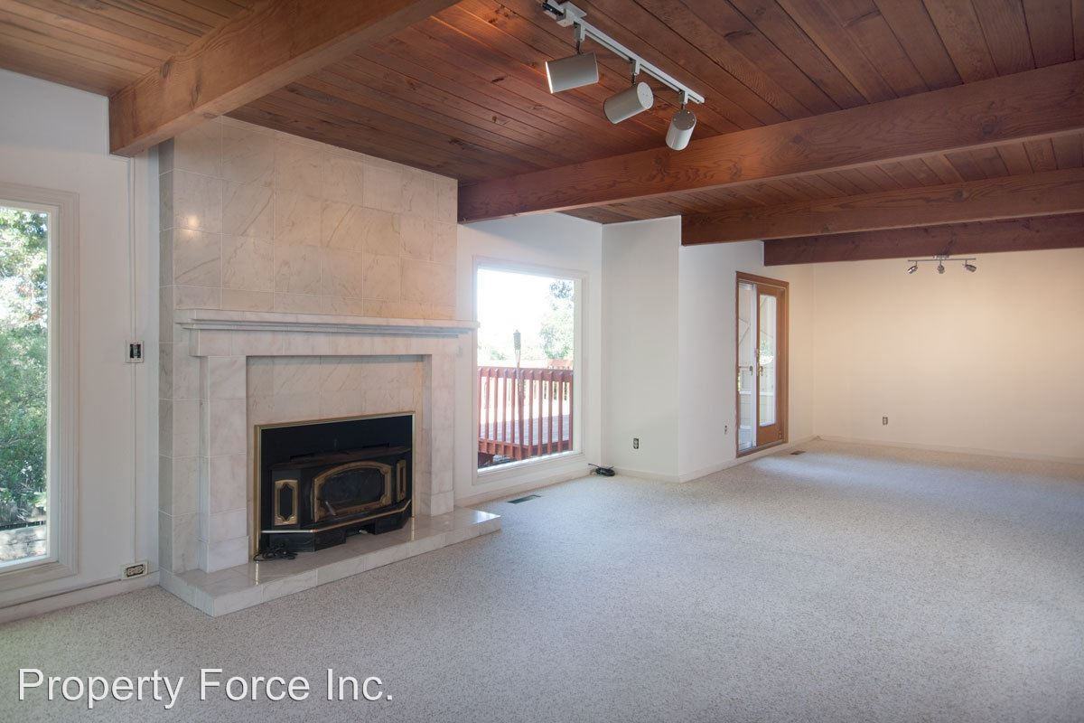 2127 Lyon Ave - Photo 2 of 14