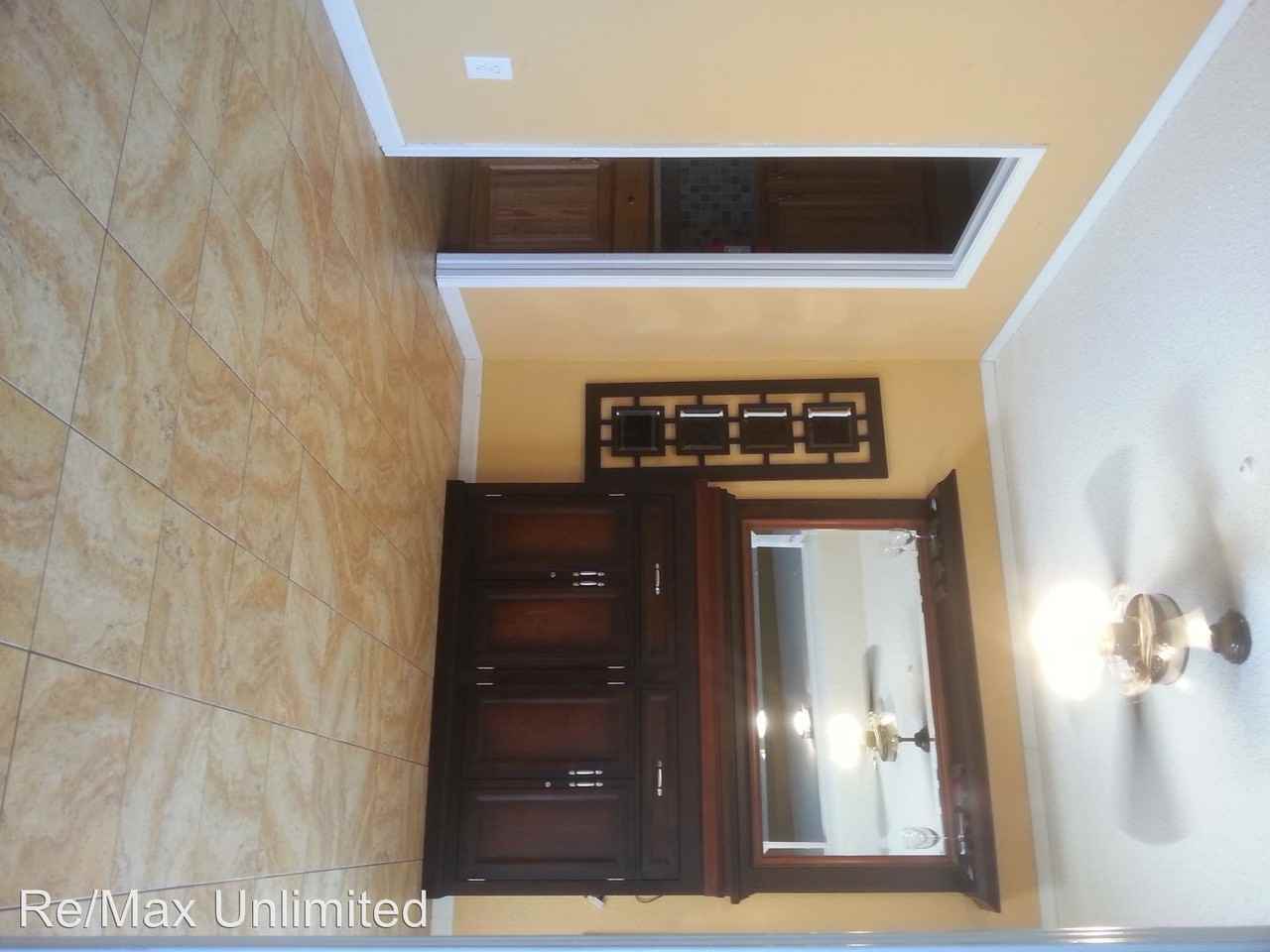 100 Woodway Dr - Photo 2 of 12